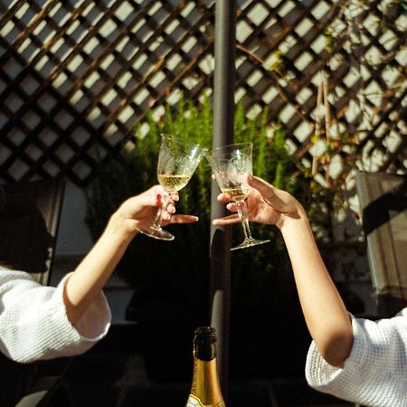 Hotel Nin&Bau Sarri 2 Ateny Zewnętrze zdjęcie